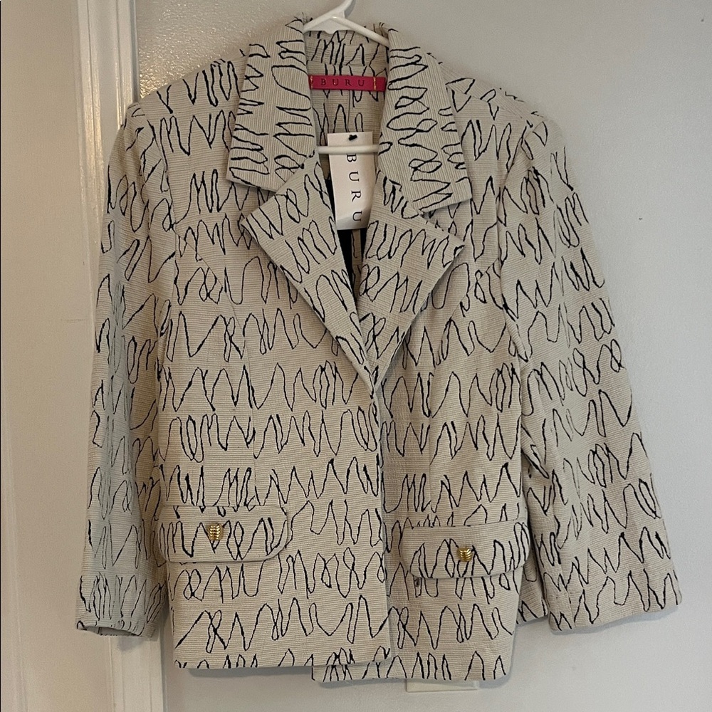Buru Women's Cream and Black Patterned Blazer